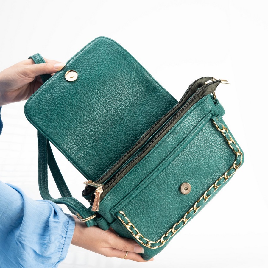 شنطة كروس جلد إيطالي مستورد لون منت جرين مقاس 15×25